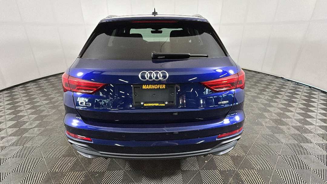 2024 Audi Q3 Premium - Image 3