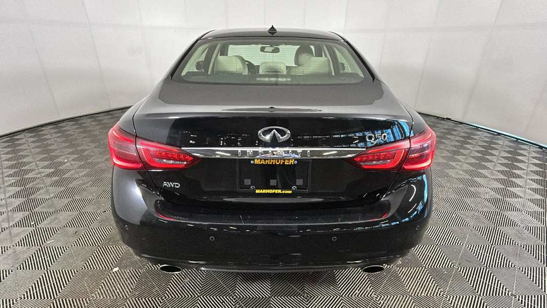 2023 INFINITI Q50 LUXE - Image 3