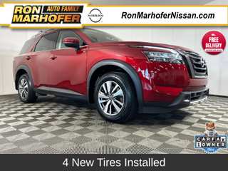 2023 Nissan Pathfinder SL