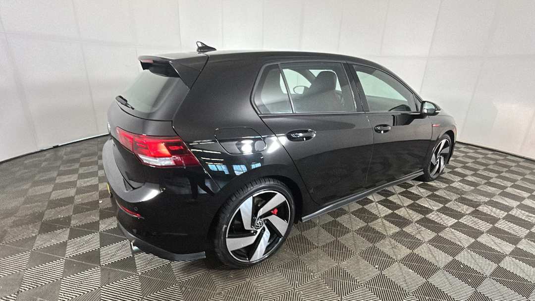2024 Volkswagen Golf Gti 2.0T S - Image 2