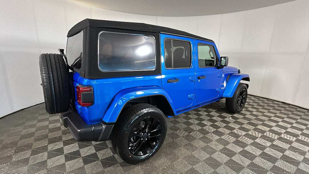 2024 Jeep Wrangler Sahara 4xe - Image 3