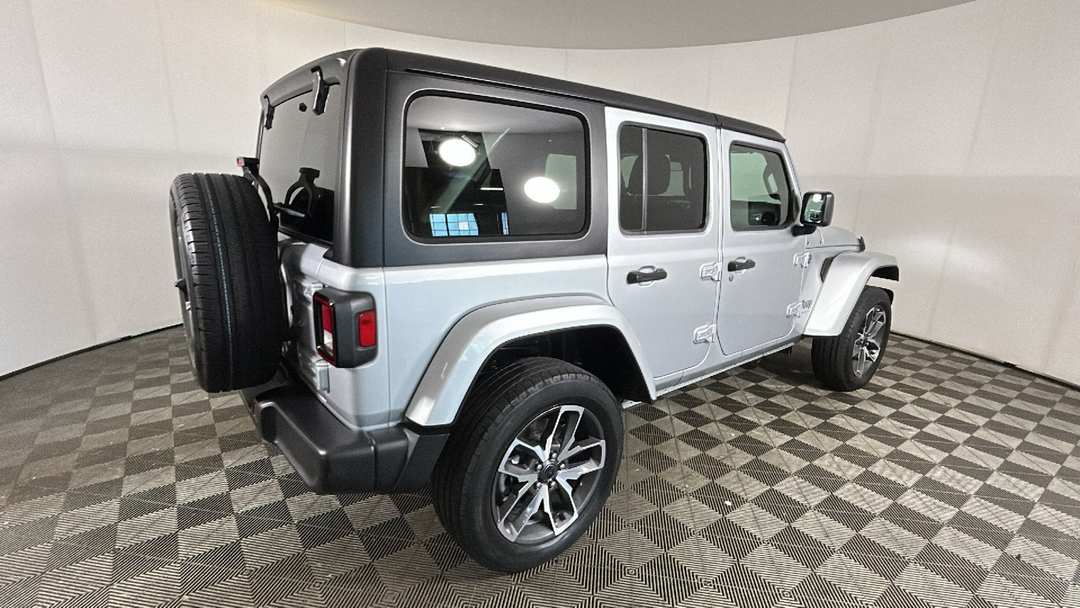 2024 Jeep Wrangler Sport S 4xe - Image 3