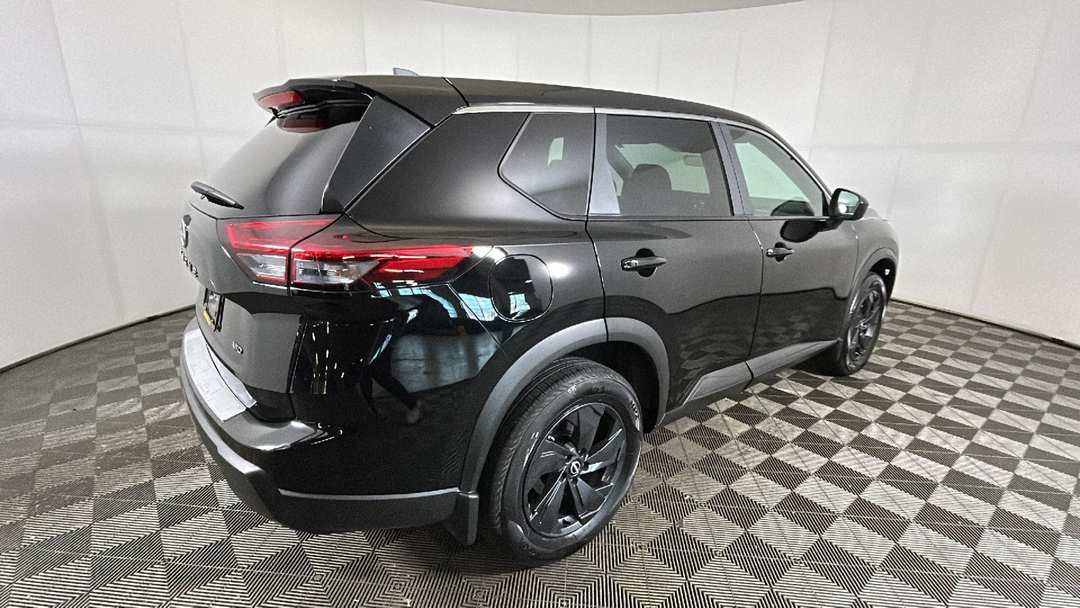 2026 Nissan Rogue SV - Image 3