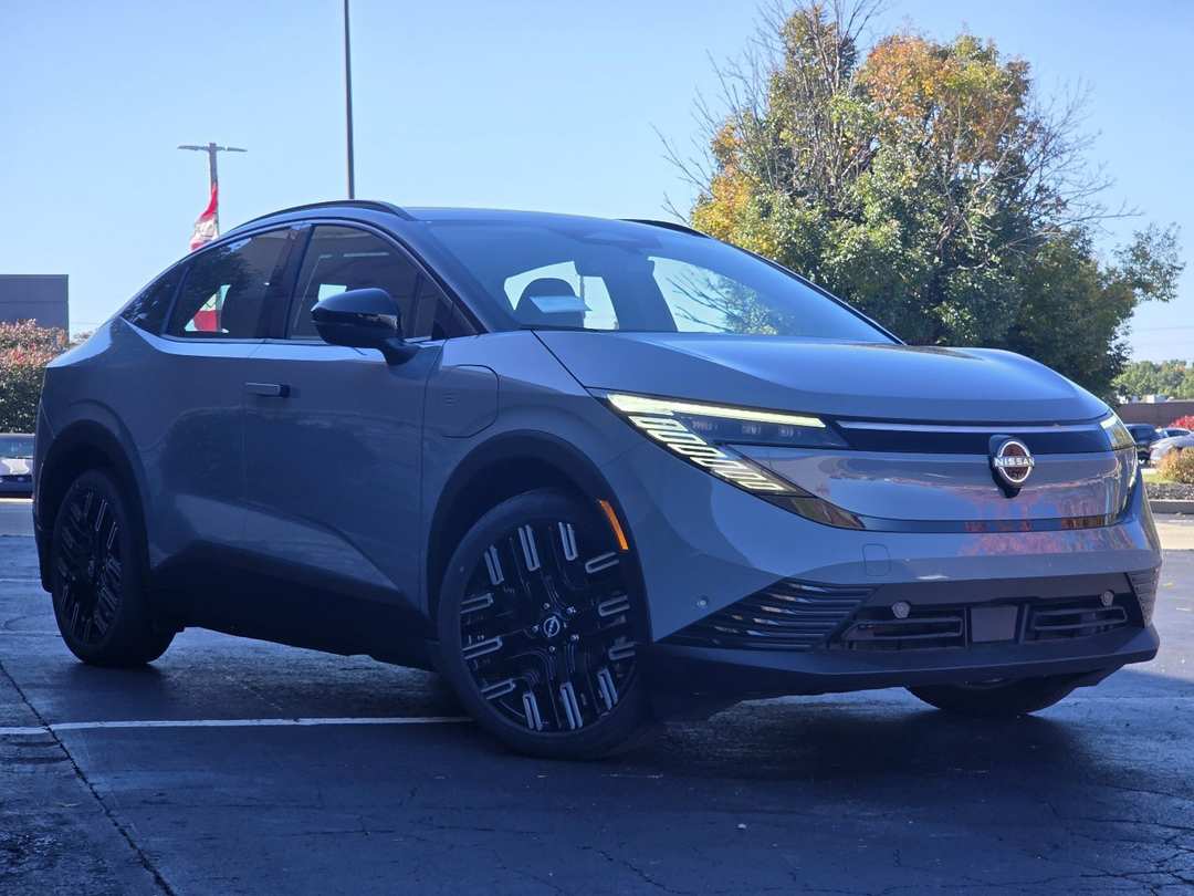 2026 Nissan LEAF PLATINUM+ - Image 3