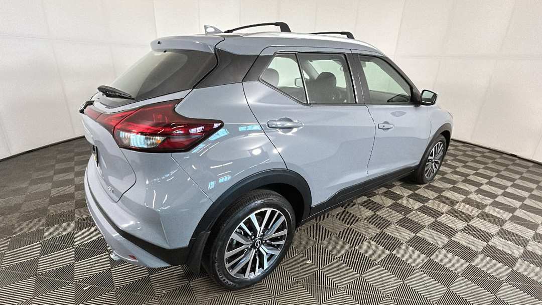2024 Nissan Kicks SV - Image 3
