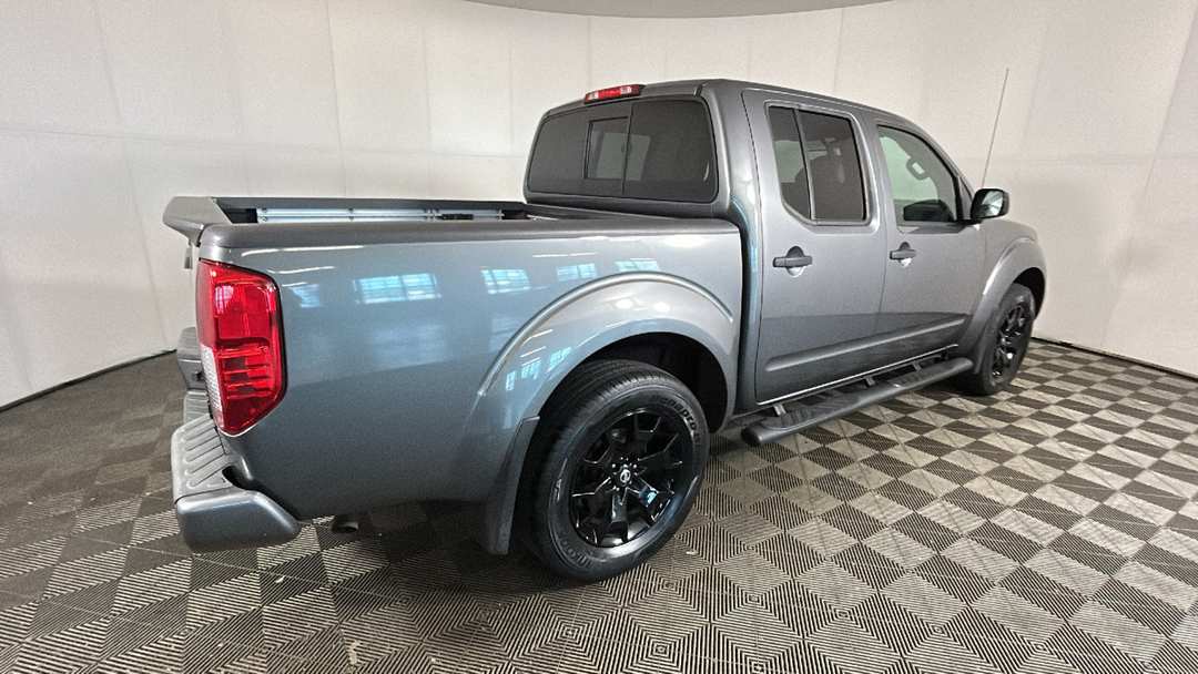 2020 Nissan Frontier SV - Image 3