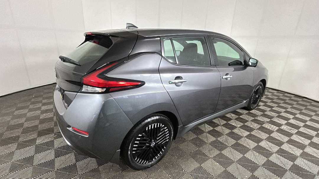 2025 Nissan LEAF SV Plus - Image 3