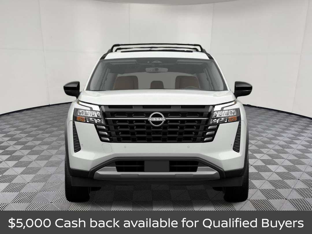 2026 Nissan Pathfinder Platinum - Image 2