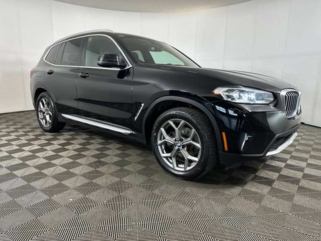 2022 BMW X3 xDrive30i - Image 3
