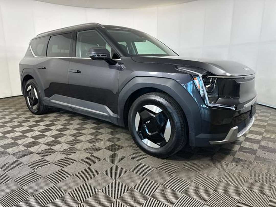 2024 Kia Ev9 Wind - Image 3