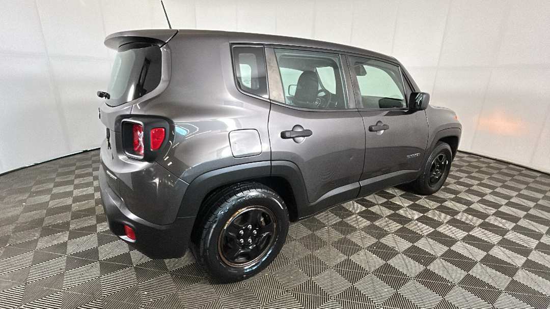 2021 Jeep Renegade Sport - Image 3